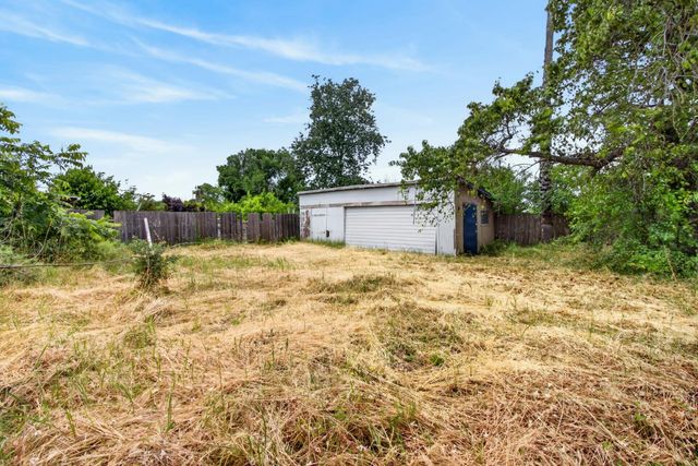 3705 Dayton St, Sacramento, CA 95838
