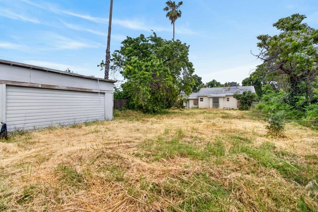 3705 Dayton St, Sacramento, CA 95838