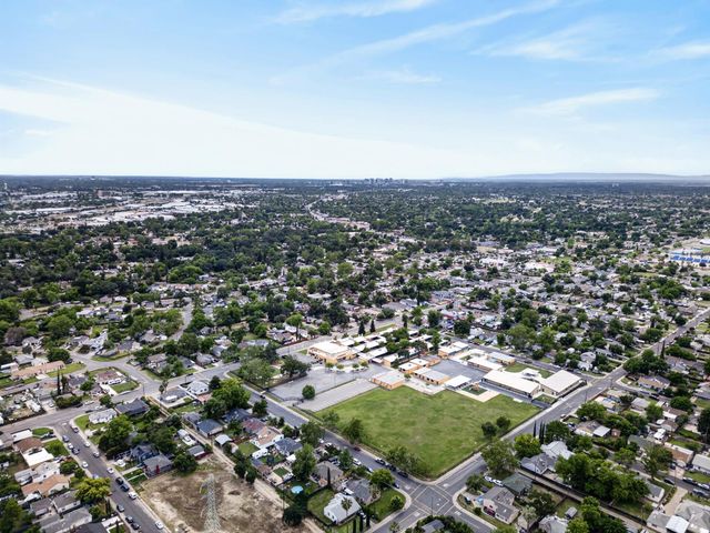 3705 Dayton St, Sacramento, CA 95838