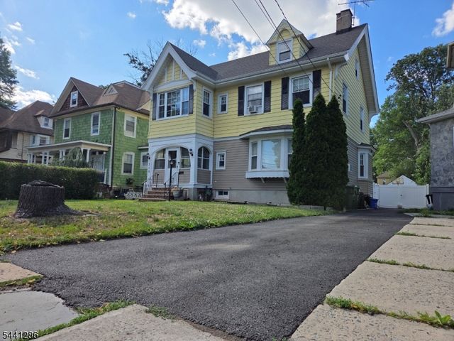 315 E 3Rd Ave, Roselle Boro, NJ 07203