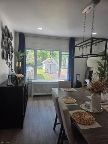 315 E 3Rd Ave, Roselle Boro, NJ 07203