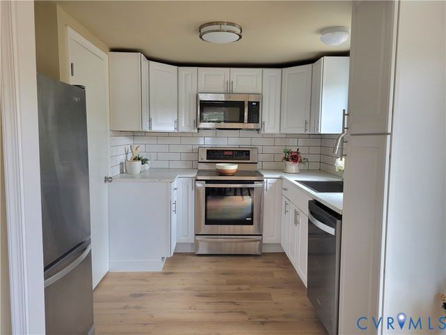 201 Grainery Rd, Montross, VA 22520