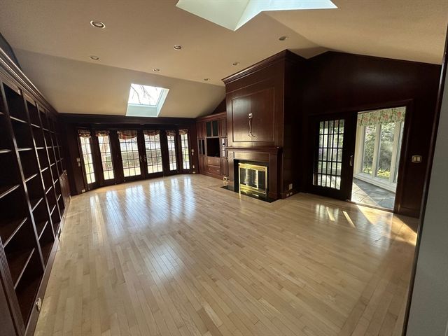 757 Wellesley St 0, Weston, MA 02493