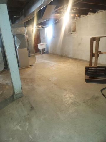 5915 W Park Hill AVENUE, Milwaukee, WI 53213