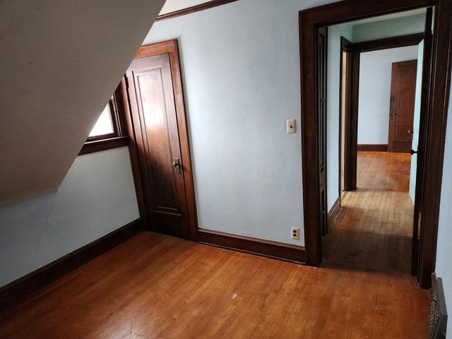 5915 W Park Hill AVENUE, Milwaukee, WI 53213