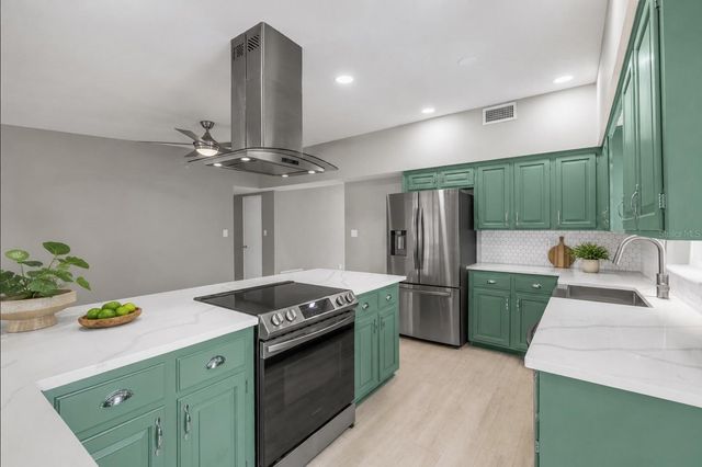 2215 WOODCREST DRIVE, Winter Park, FL 32792