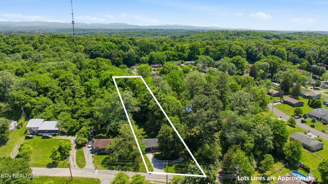 1940 Cecil Johnson Rd, Knoxville, TN 37921