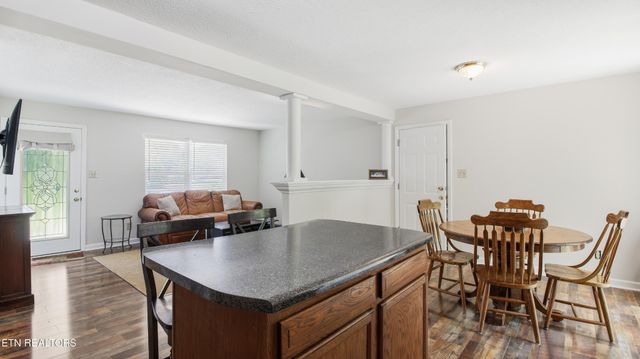 1940 Cecil Johnson Rd, Knoxville, TN 37921