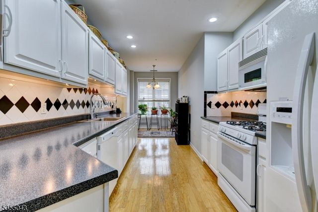 1211 Johnson Dr, Rockaway Twp., NJ 07866
