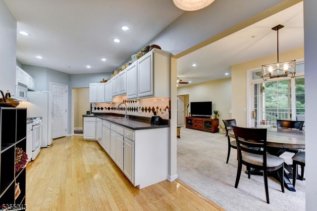 1211 Johnson Dr, Rockaway Twp., NJ 07866