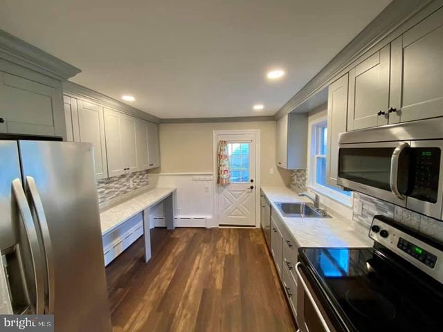 121 MULBERRY ST, Bristol, PA 19007