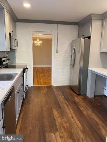 121 MULBERRY ST, Bristol, PA 19007