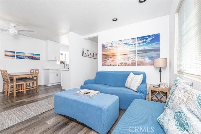 210 36th Street, Newport Beach, CA 92663