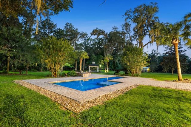 12003 NW 112TH AVENUE, Alachua, FL 32615