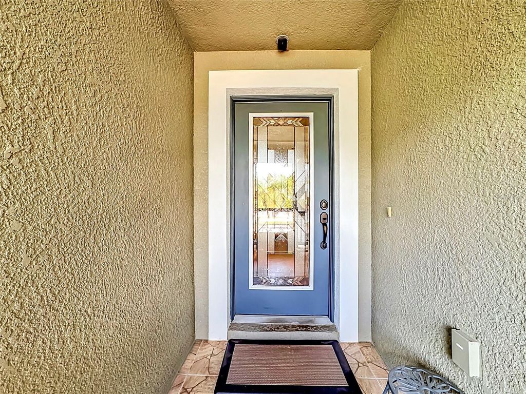 Image 5 of property listing at 10821 STANDING STONE DRIVE, Wimauma, FL 33598