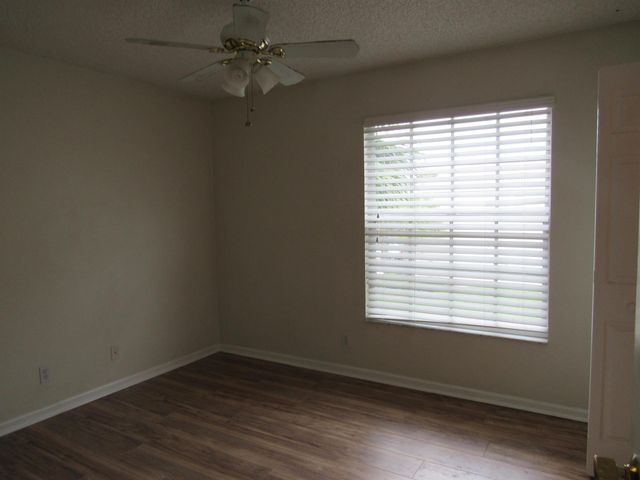 5179 Palmbrooke Circle, West Palm Beach, FL 33417