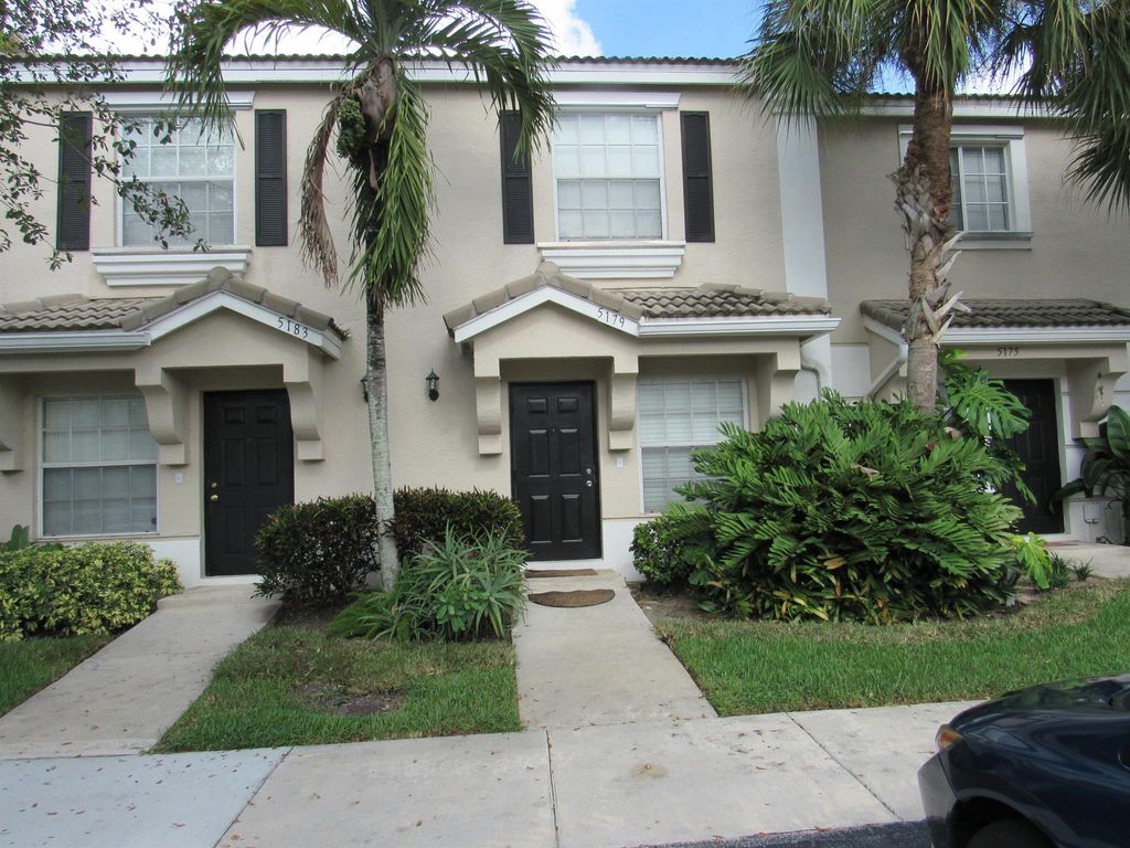 5179 Palmbrooke Circle, West Palm Beach, FL 33417