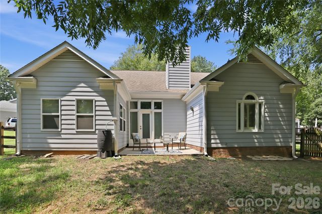 9101 E Orchard Lane, Charlotte, NC 28210