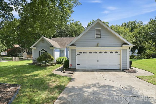 9101 E Orchard Lane, Charlotte, NC 28210