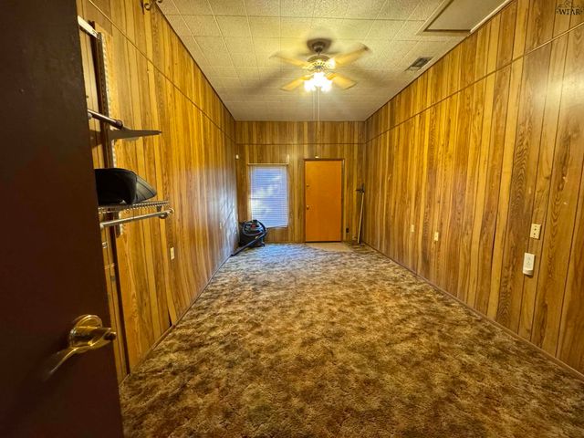 401 VAUGHN STREET, Burkburnett, TX 76354