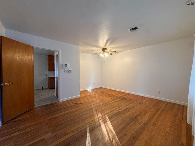 401 VAUGHN STREET, Burkburnett, TX 76354