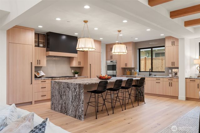15327 SE 22nd Street, Bellevue, WA 98008