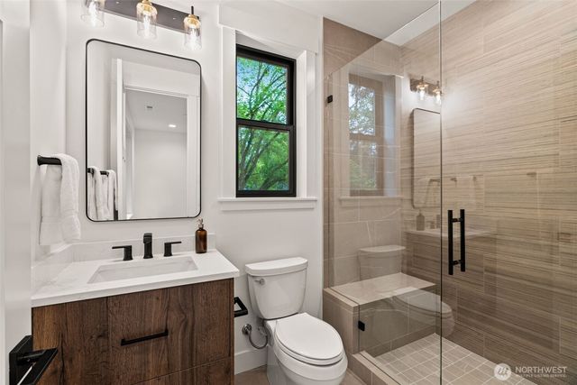 15327 SE 22nd Street, Bellevue, WA 98008