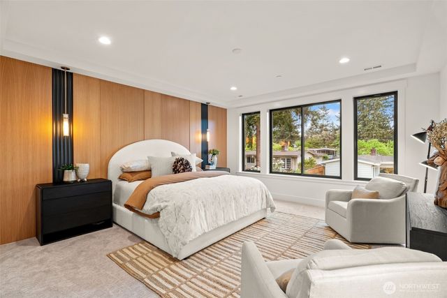 15327 SE 22nd Street, Bellevue, WA 98008