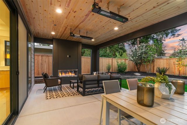 15327 SE 22nd Street, Bellevue, WA 98008