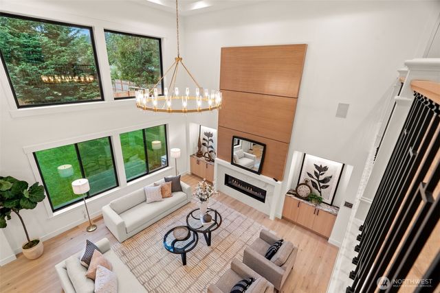 15327 SE 22nd Street, Bellevue, WA 98008