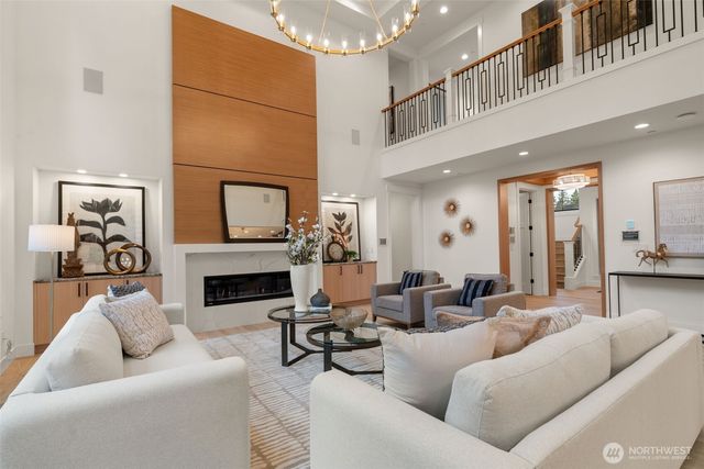15327 SE 22nd Street, Bellevue, WA 98008
