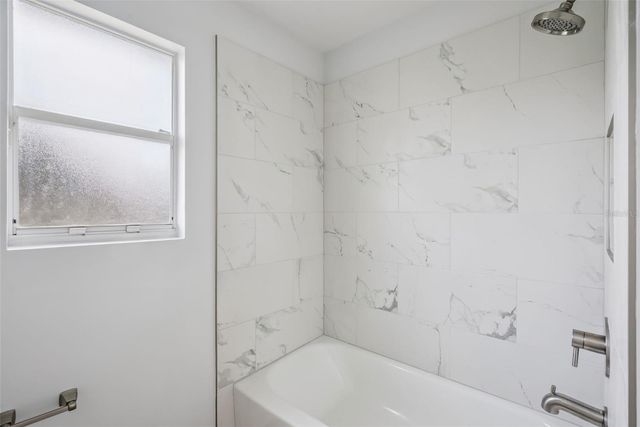 108 EDGEWATER CIRCLE, Sanford, FL 32773