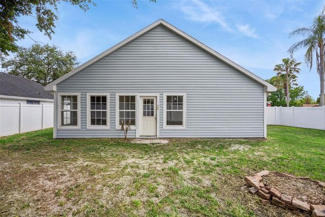 108 EDGEWATER CIRCLE, Sanford, FL 32773