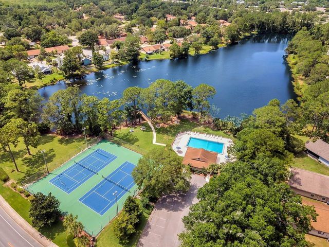 108 EDGEWATER CIRCLE, Sanford, FL 32773