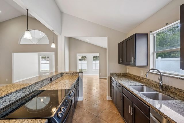 108 EDGEWATER CIRCLE, Sanford, FL 32773