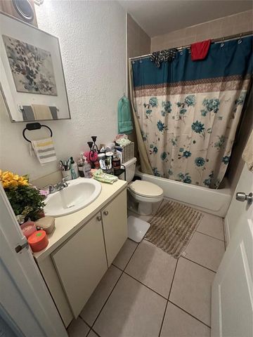 1208 N 57TH Avenue B, Hollywood, FL 33021