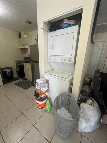 1208 N 57TH Avenue B, Hollywood, FL 33021