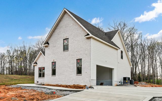 402 N Starwood Ct, Clarksville, TN 37042