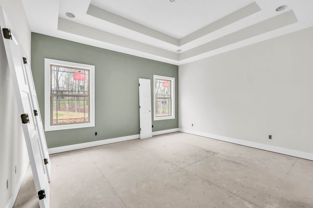 402 N Starwood Ct, Clarksville, TN 37042