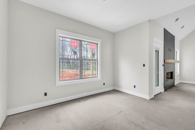 402 N Starwood Ct, Clarksville, TN 37042