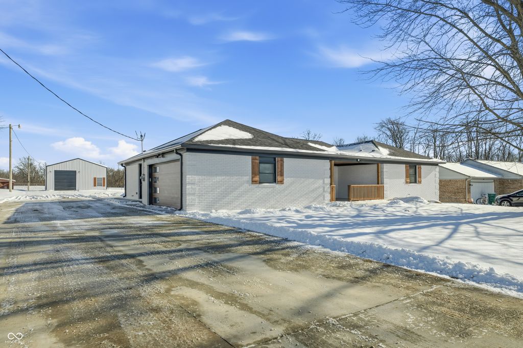 663 S County Road 75 W, Danville, IN 46122