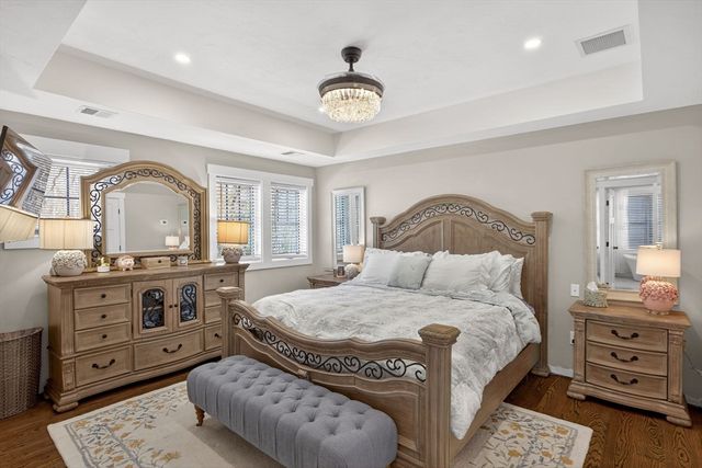 79 Neshobe Rd, Mashpee, MA 02649