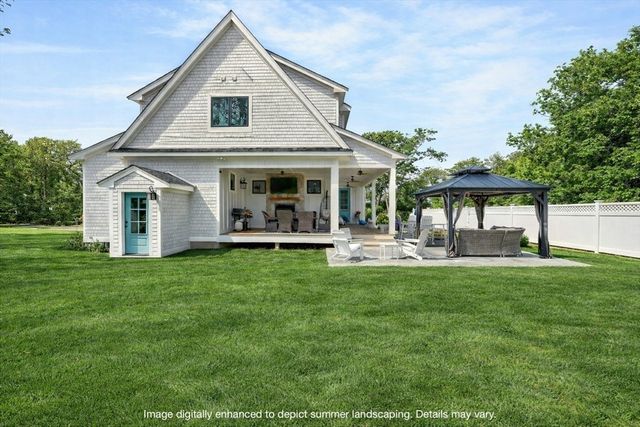 79 Neshobe Rd, Mashpee, MA 02649