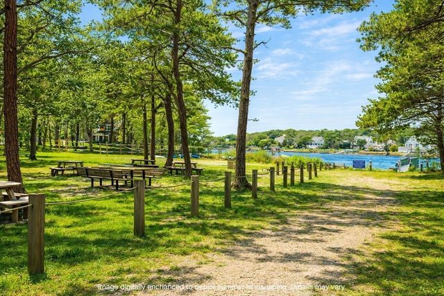 79 Neshobe Rd, Mashpee, MA 02649