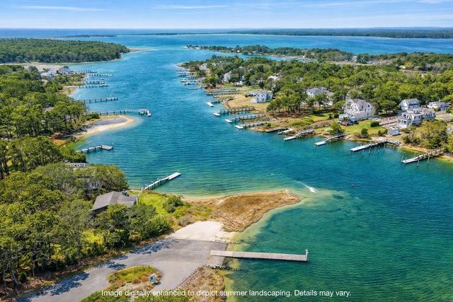 79 Neshobe Rd, Mashpee, MA 02649