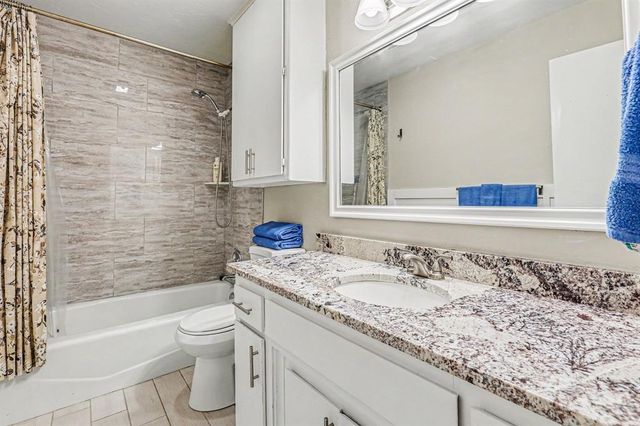 2508 Valley Brook Drive, Edmond, OK 73034