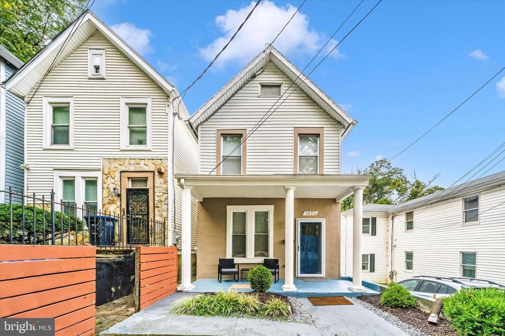 1825 W ST SE, Washington, DC 20020
