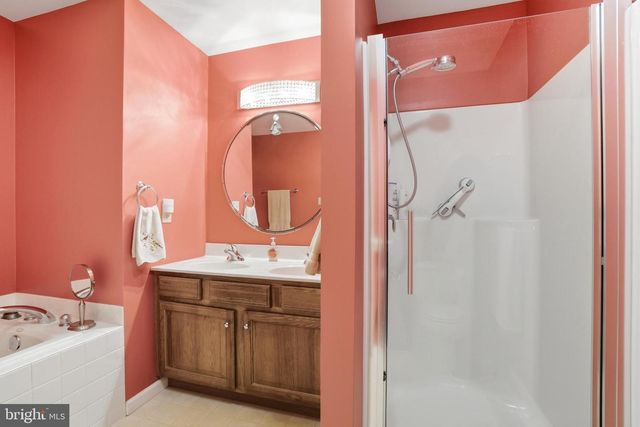 483 BUCHANAN RD, Perkasie, PA 18944