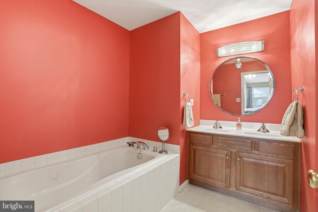 483 BUCHANAN RD, Perkasie, PA 18944