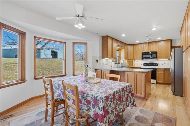 15806 NE 176th Street, Holt, MO 64048